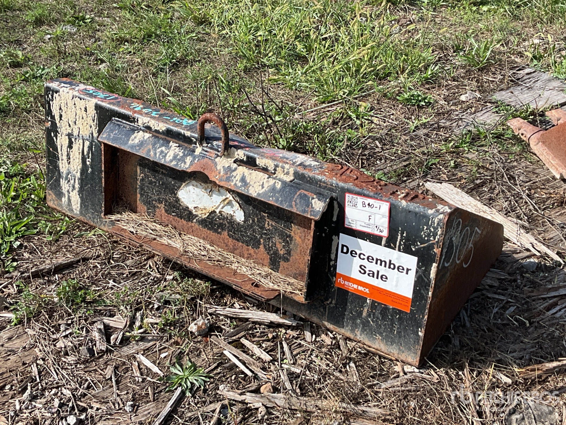 General Appearance with Picture, Right Rear Corner