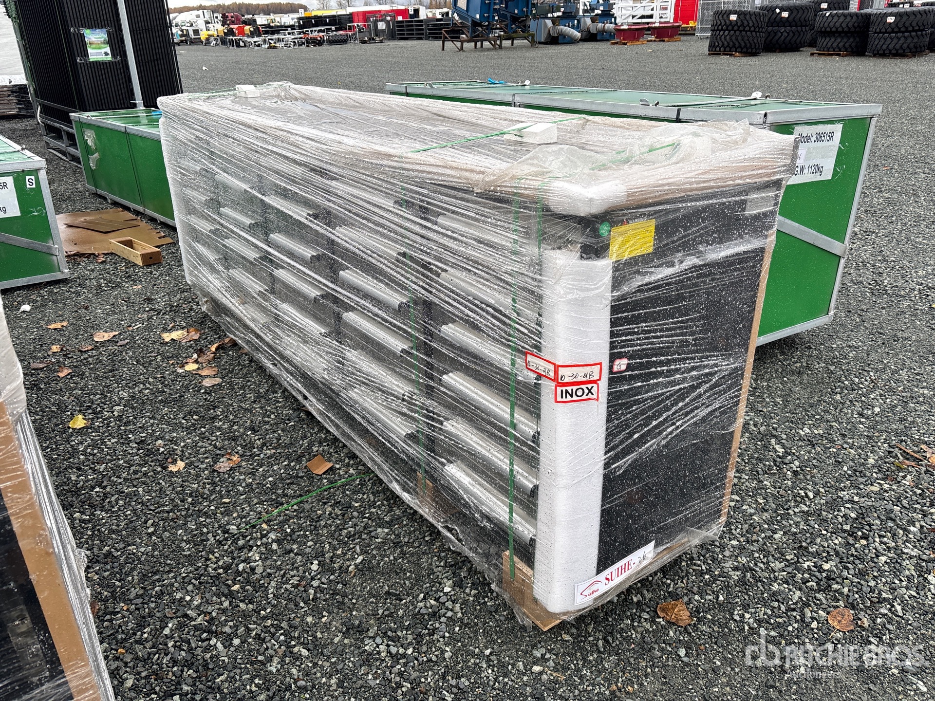 General Appearance with Picture, Left Front Corner