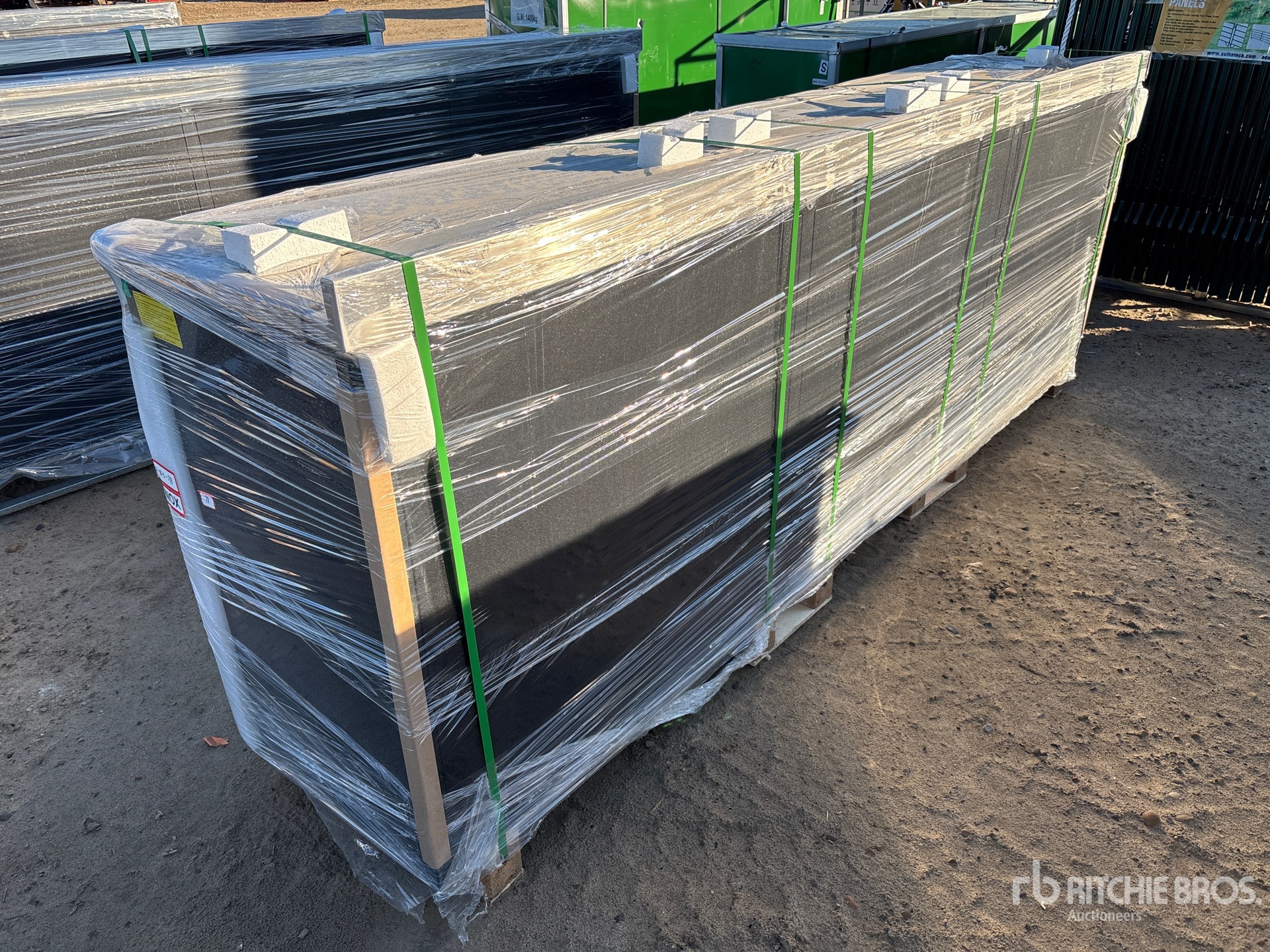 General Appearance with Foto, angolo posteriore sinistro