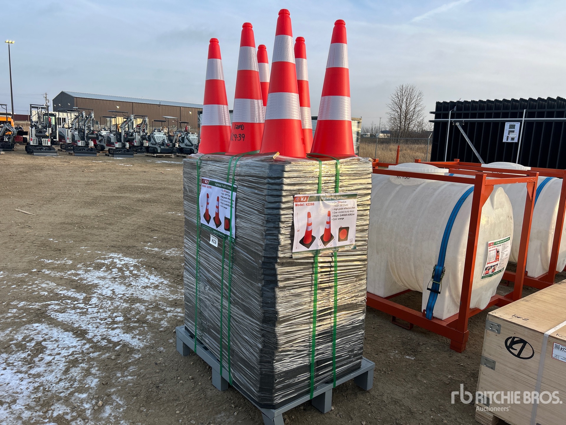 General Appearance with Picture, Left Front Corner