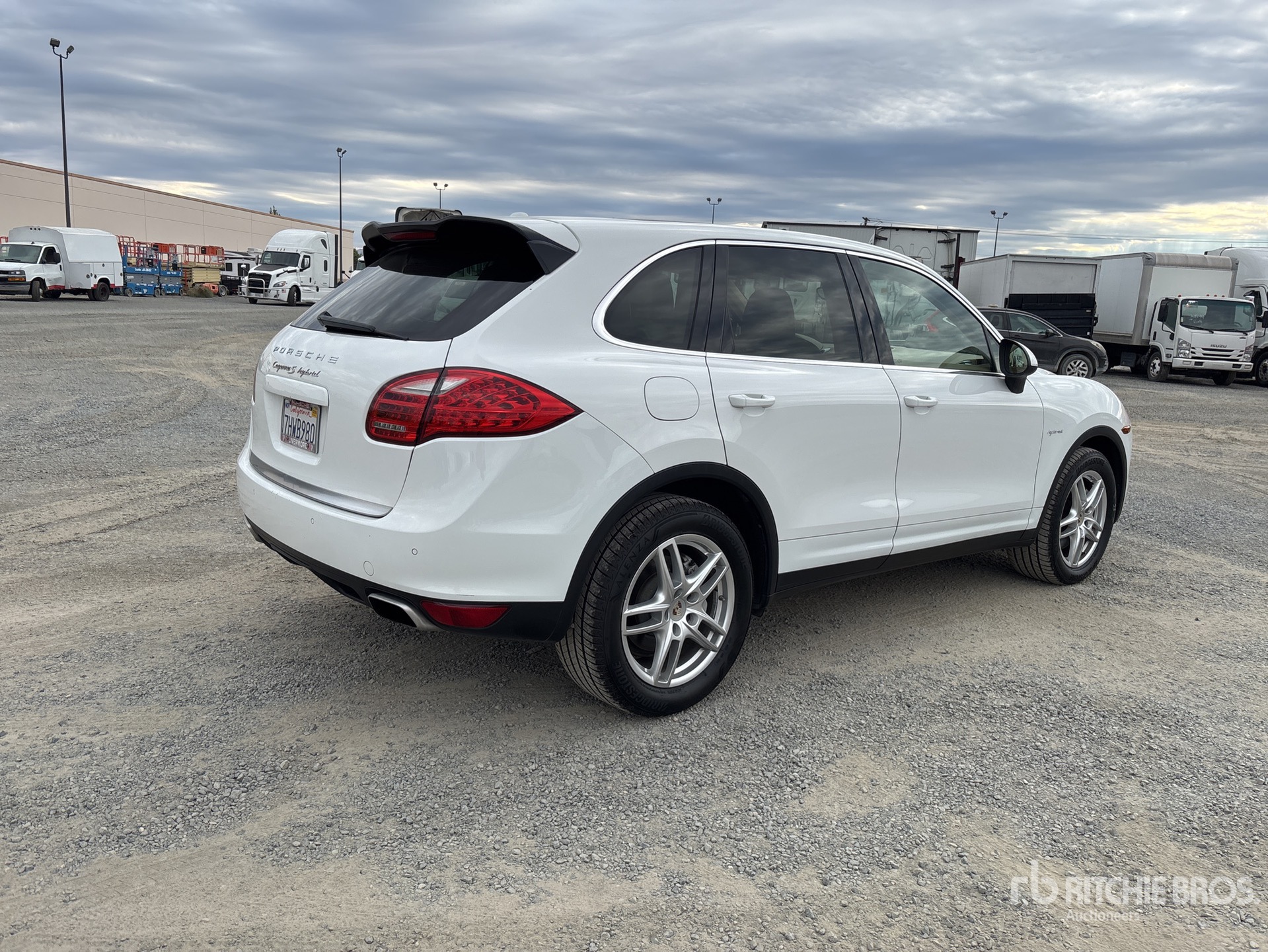 General Appearance with Picture, Right Rear Corner