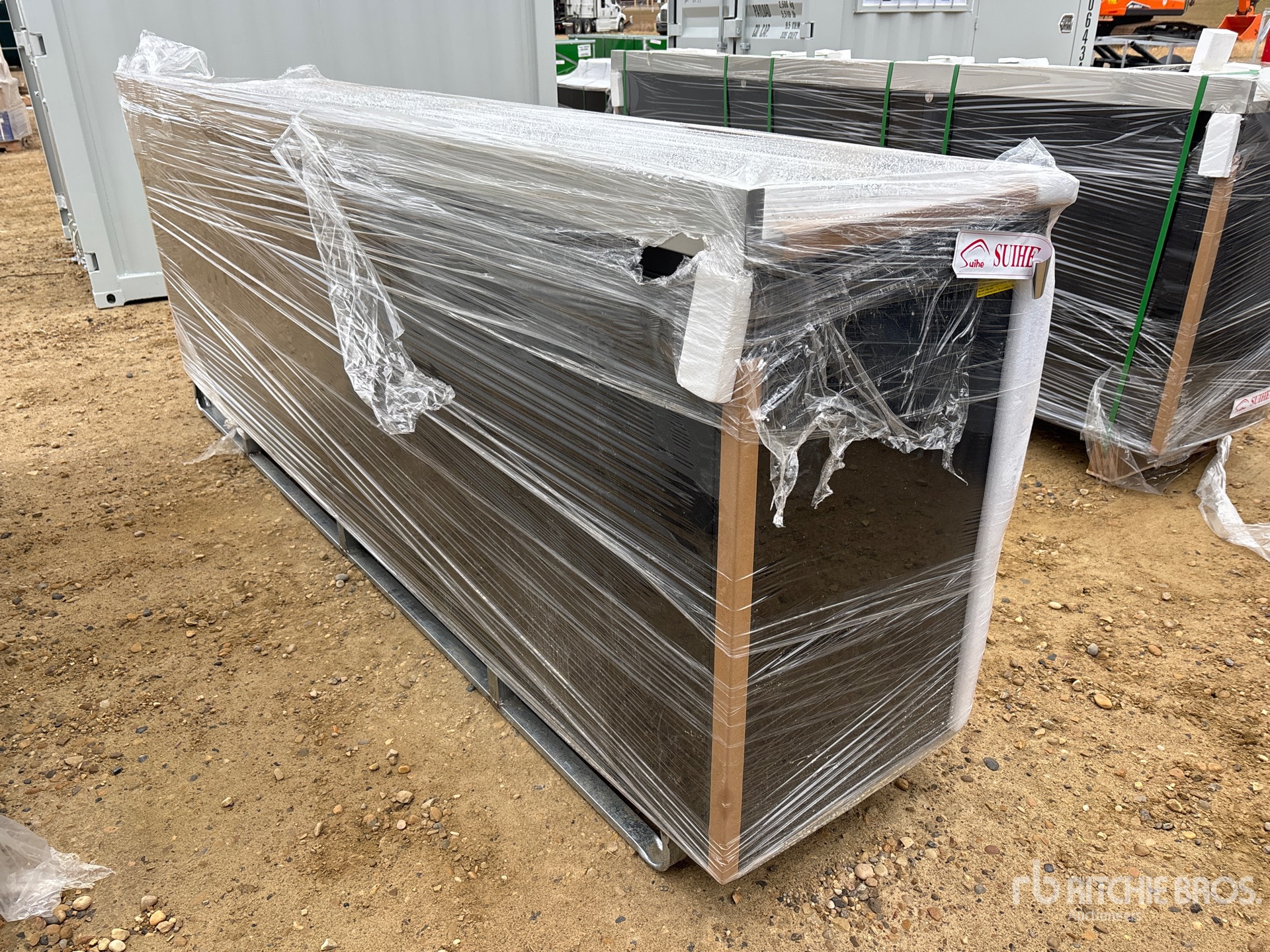 General Appearance with Foto, angolo anteriore sinistro