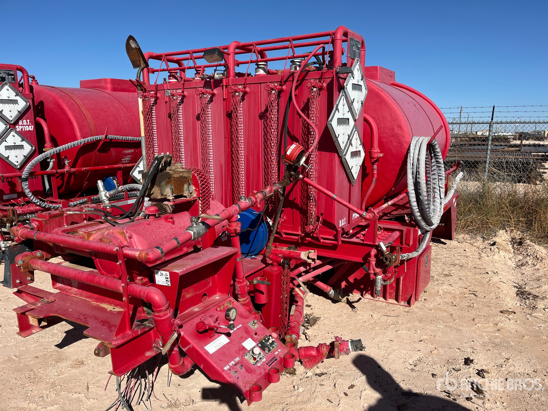 General Appearance with Foto, angolo anteriore sinistro