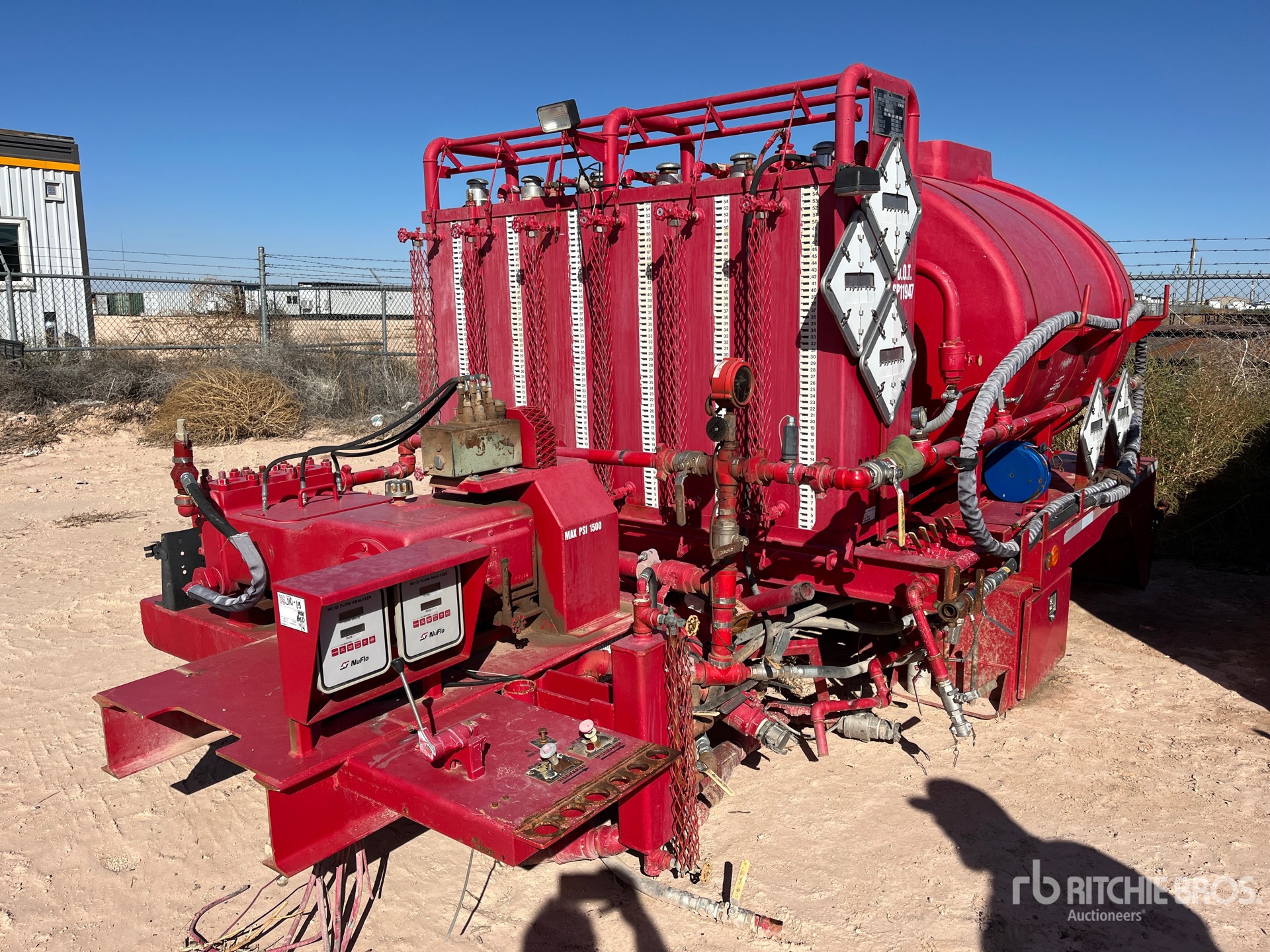 General Appearance with Foto, angolo anteriore sinistro