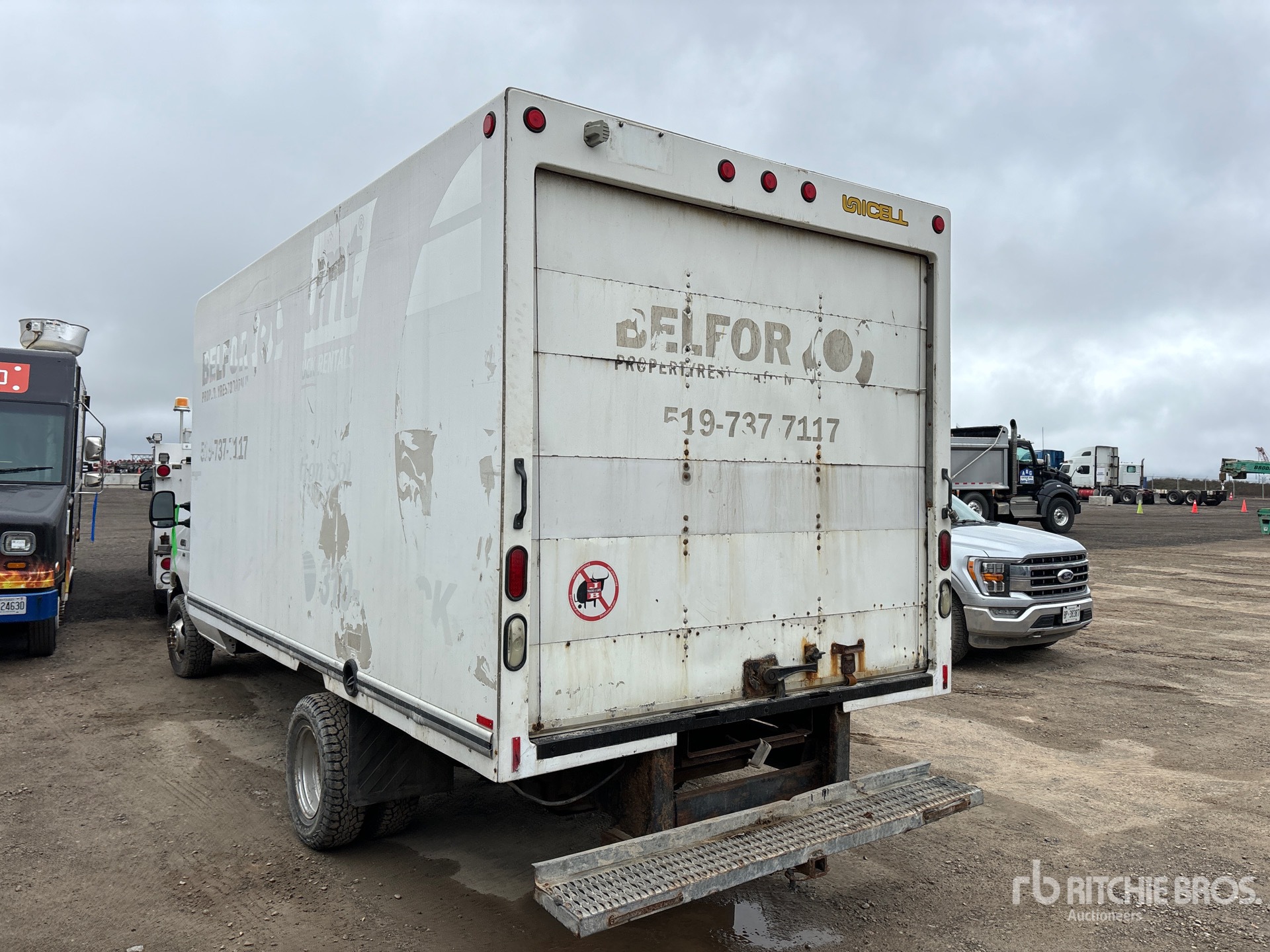 General Appearance with Picture, Left Rear Corner
