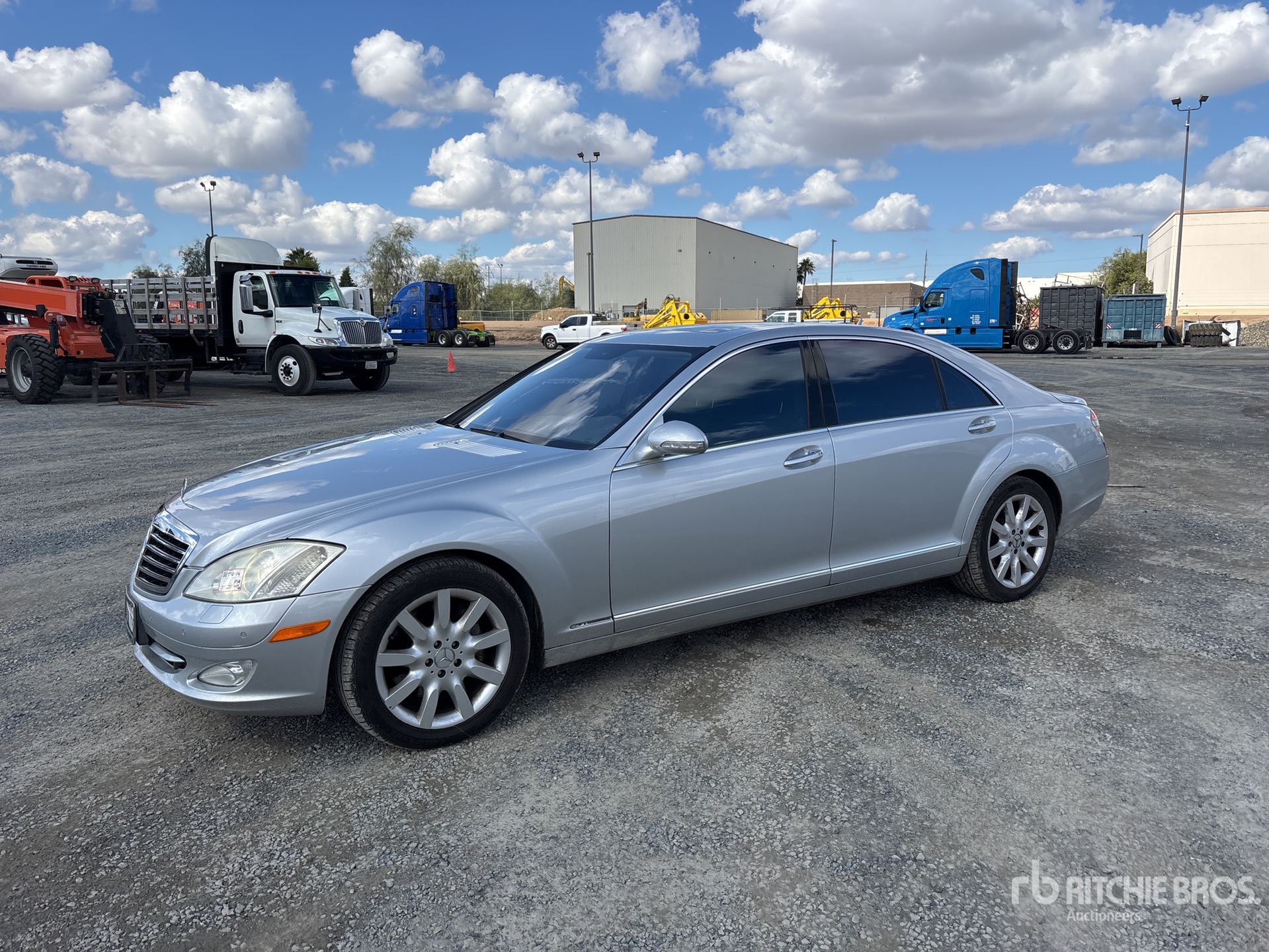 General Appearance with Featured Photo
