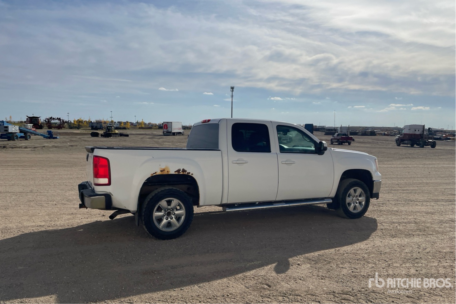 General Appearance with Picture, Right Rear Corner
