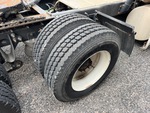 4 Underbody - Truck with 