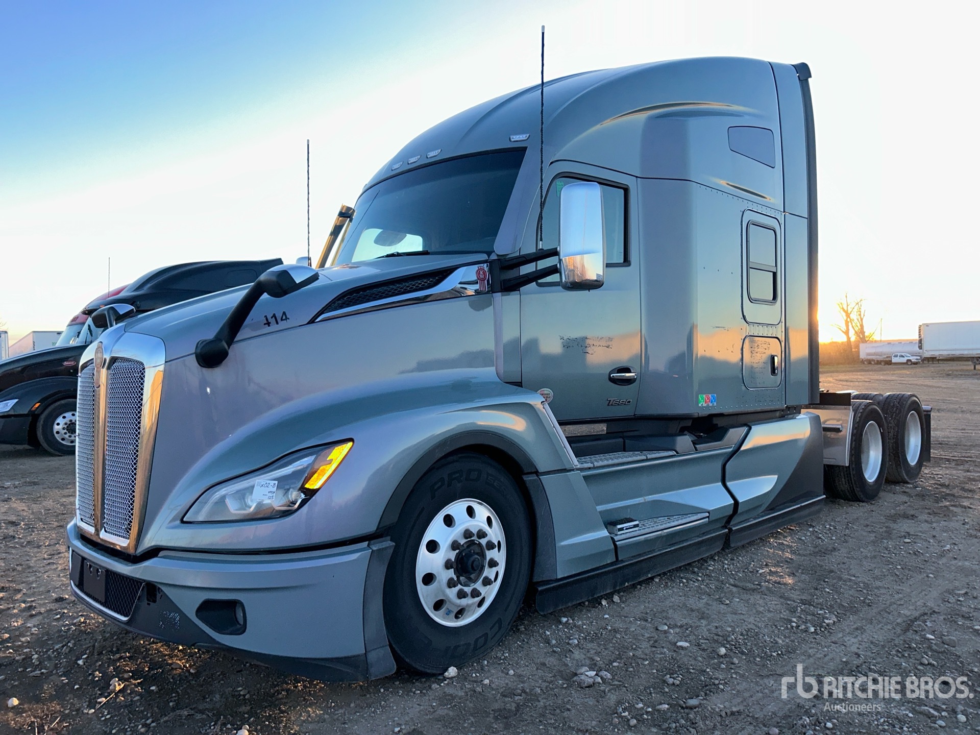 General Appearance with Featured Photo