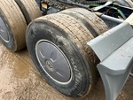4 Underbody - Truck with 