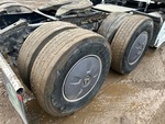 4 Underbody - Truck with 