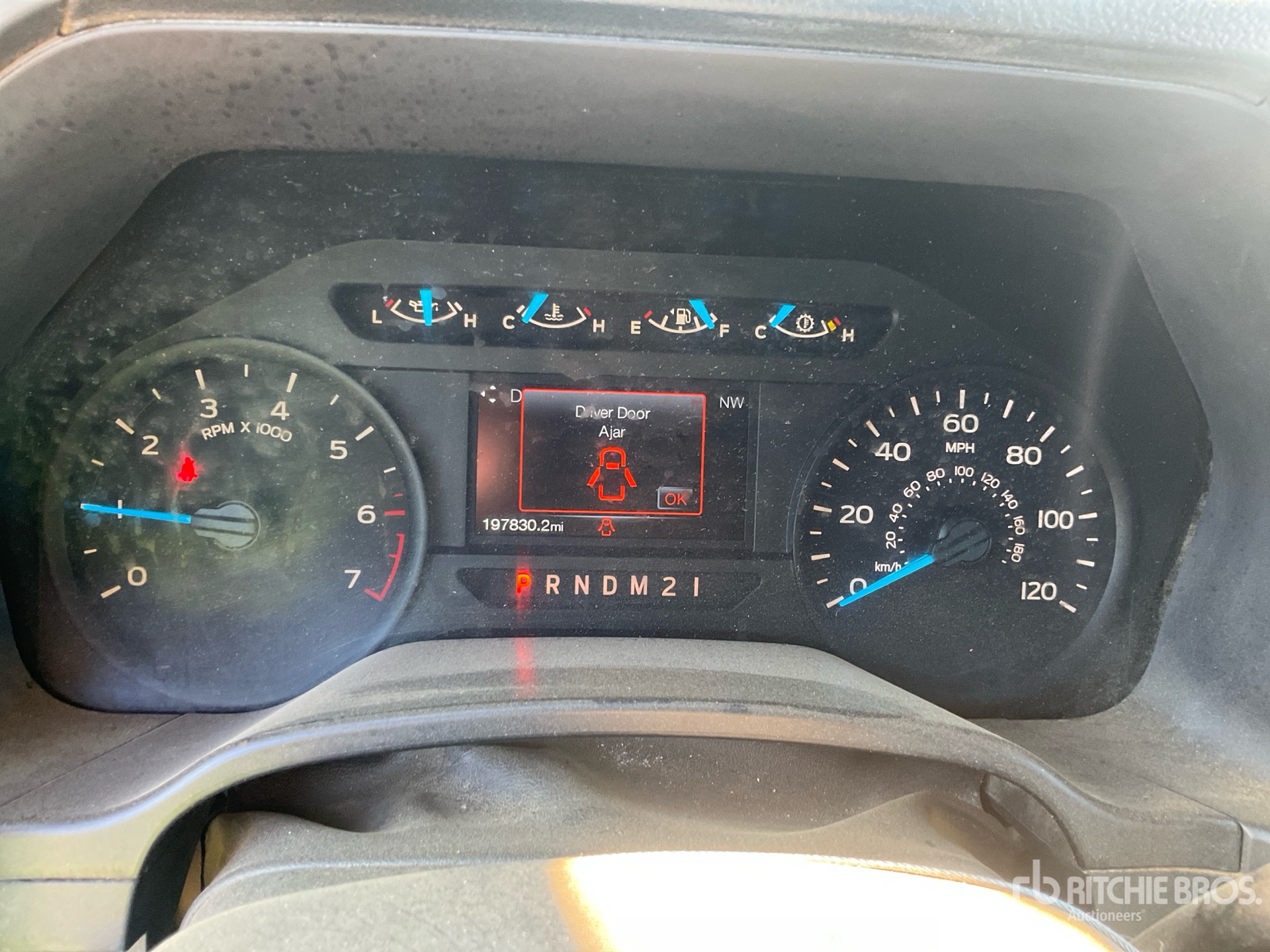 Aspect général with Compteur horaire / compteur kilométrique