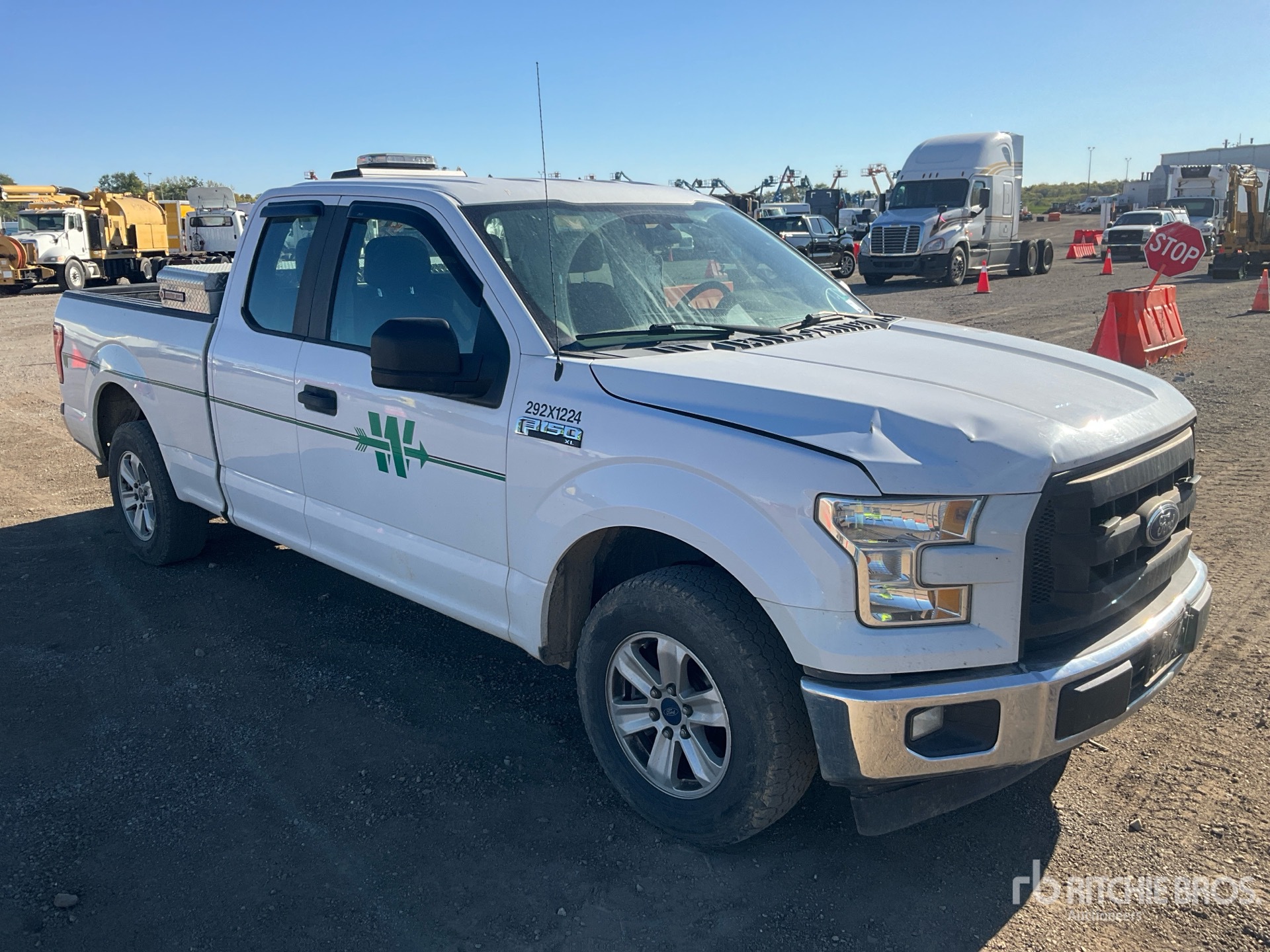 General Appearance with Picture, Right Front Corner
