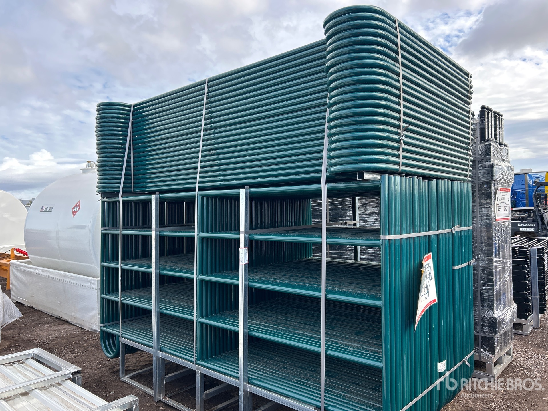 General Appearance with Featured Photo