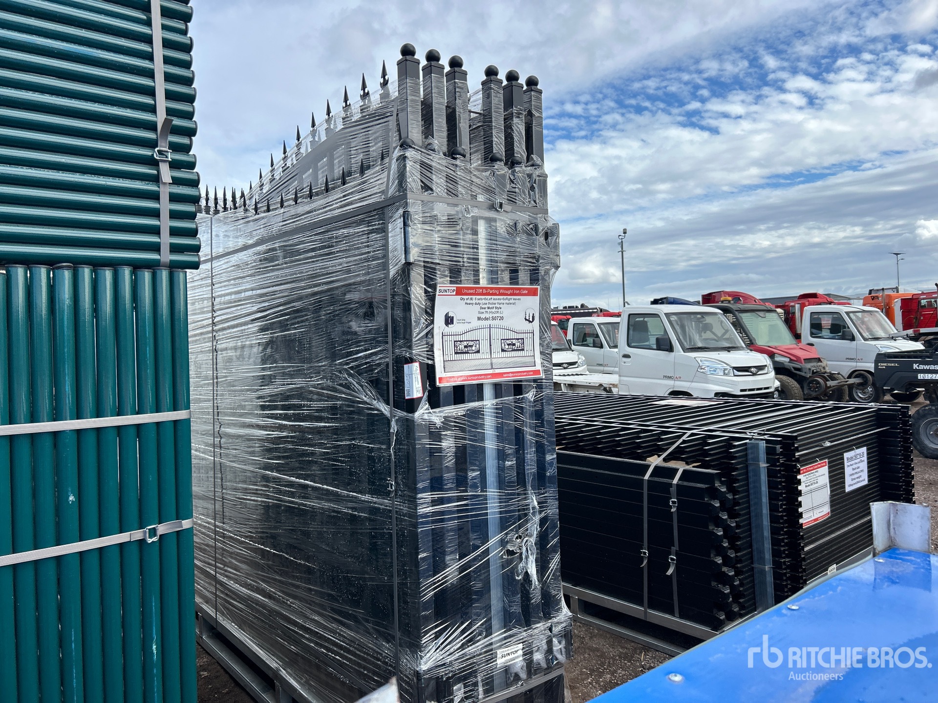 General Appearance with Bild, Ecke vorne links