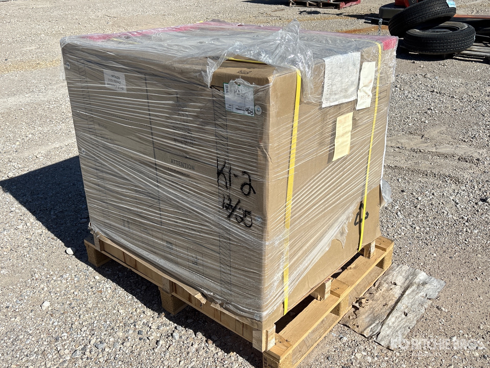 General Appearance with Picture, Left Front Corner