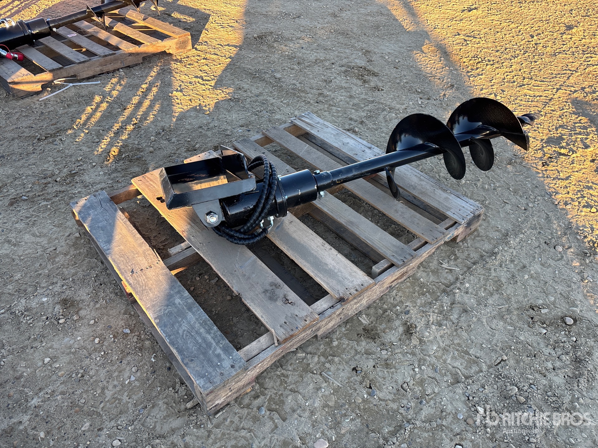 Aspect général with Image, coin arrière droit