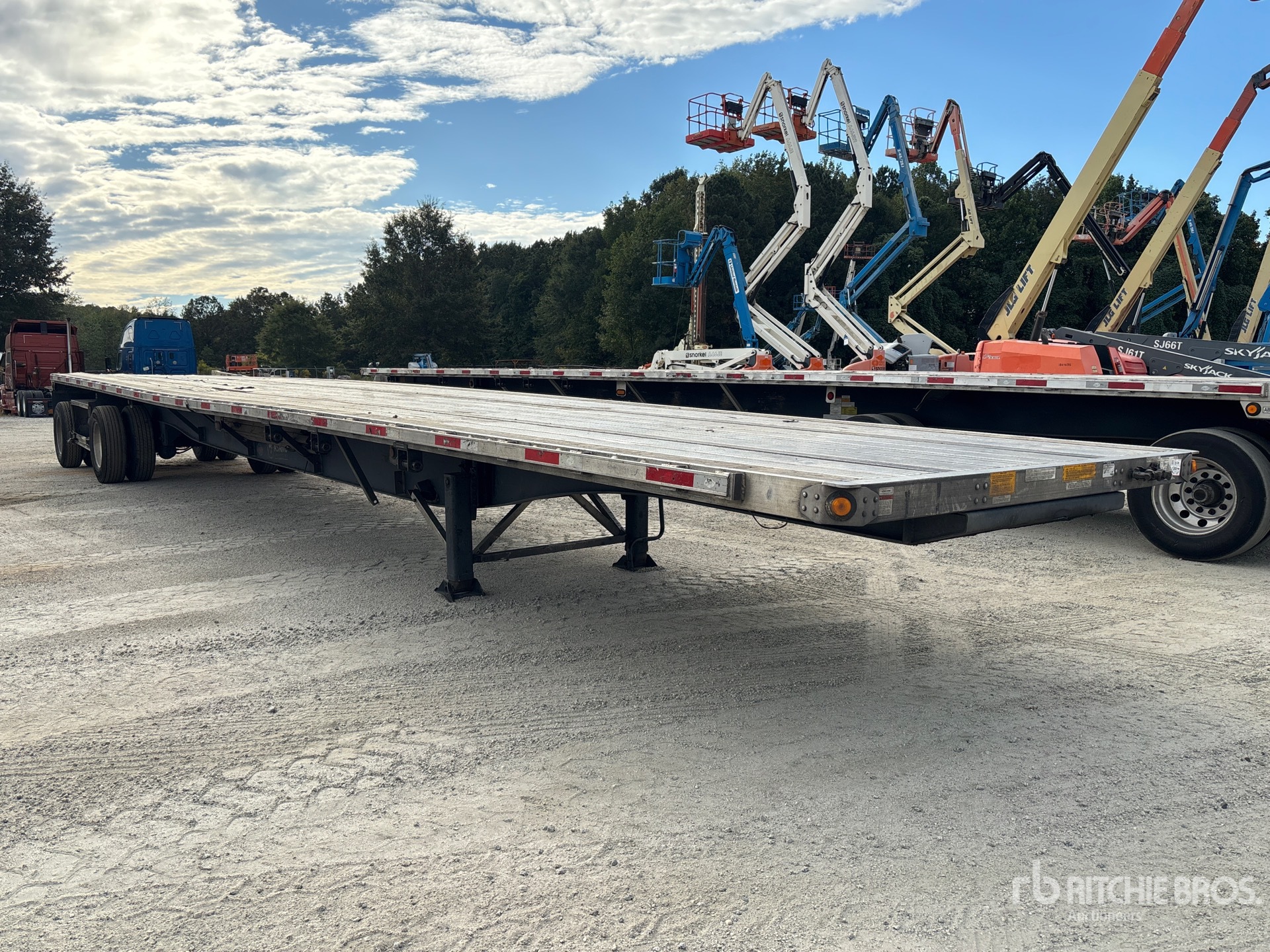 General Appearance with Foto, angolo anteriore destro