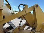 Hydraulics with Ripper Cylinders