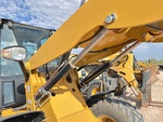 Hydraulics with Loader Lift Cylinders