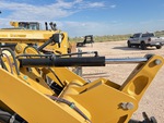 Hydraulics with Bucket Tilt Cylinders