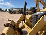 Hydraulics with Bucket Tilt Cylinders