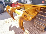 Hydraulics with Ripper Cylinders