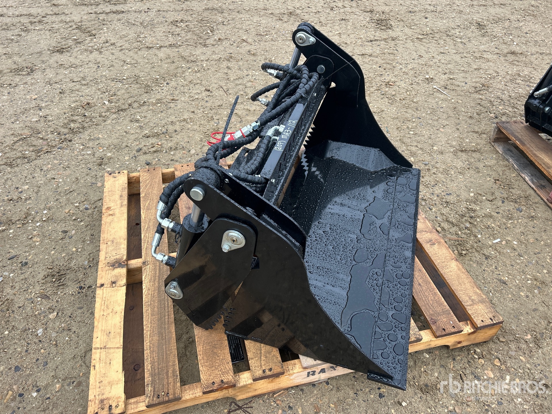 Aspect général with Image, coin arrière droit