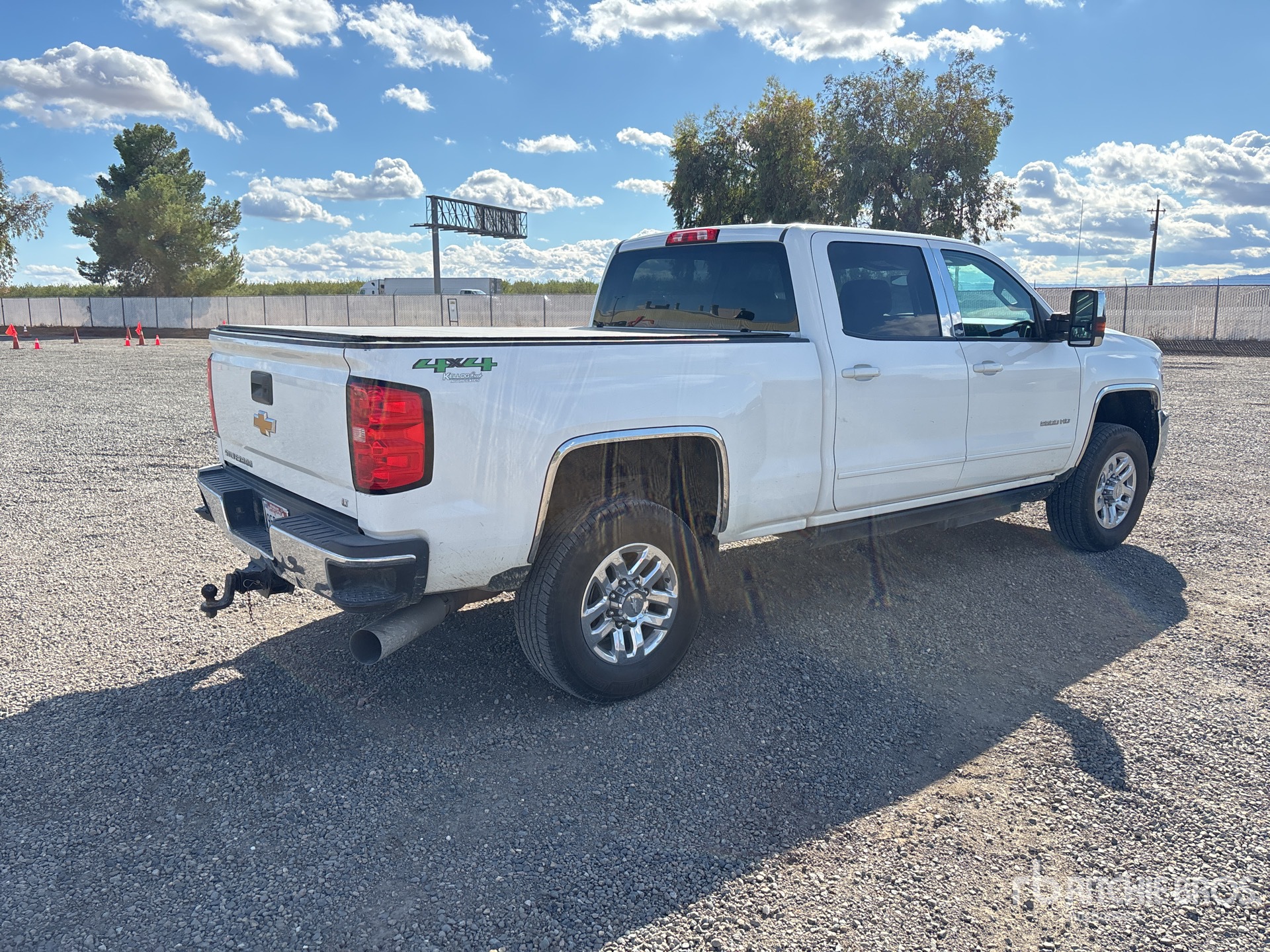 General Appearance with Picture, Right Rear Corner