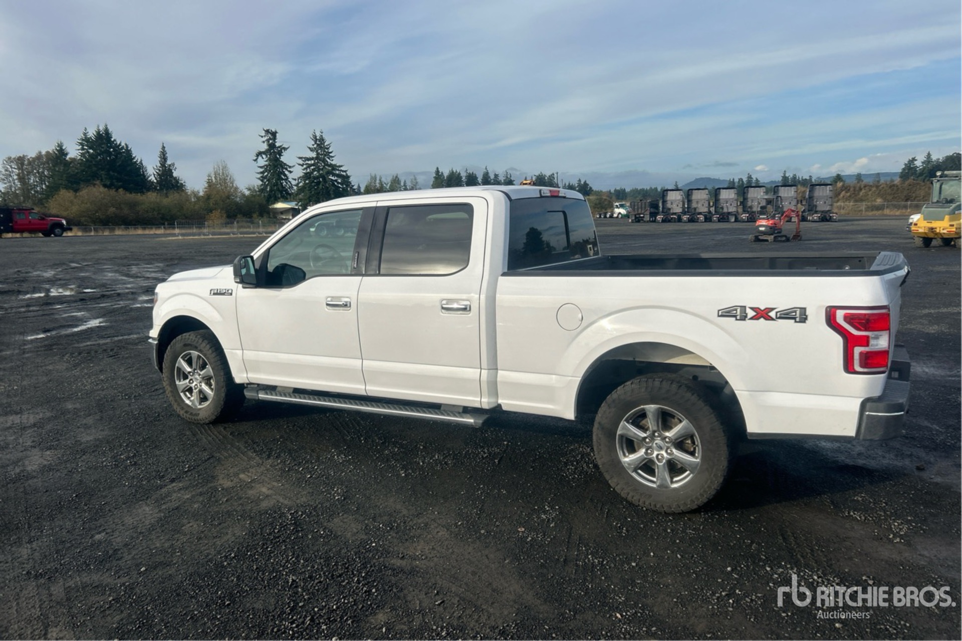 General Appearance with Picture, Left Rear Corner