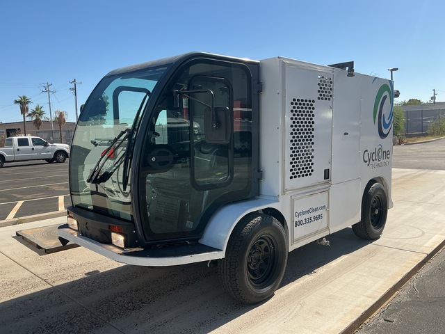 2018 Cyclone CY5000 Street Cleaner Truck 2018 Cyclone CY5000 Street Cleaner Truck