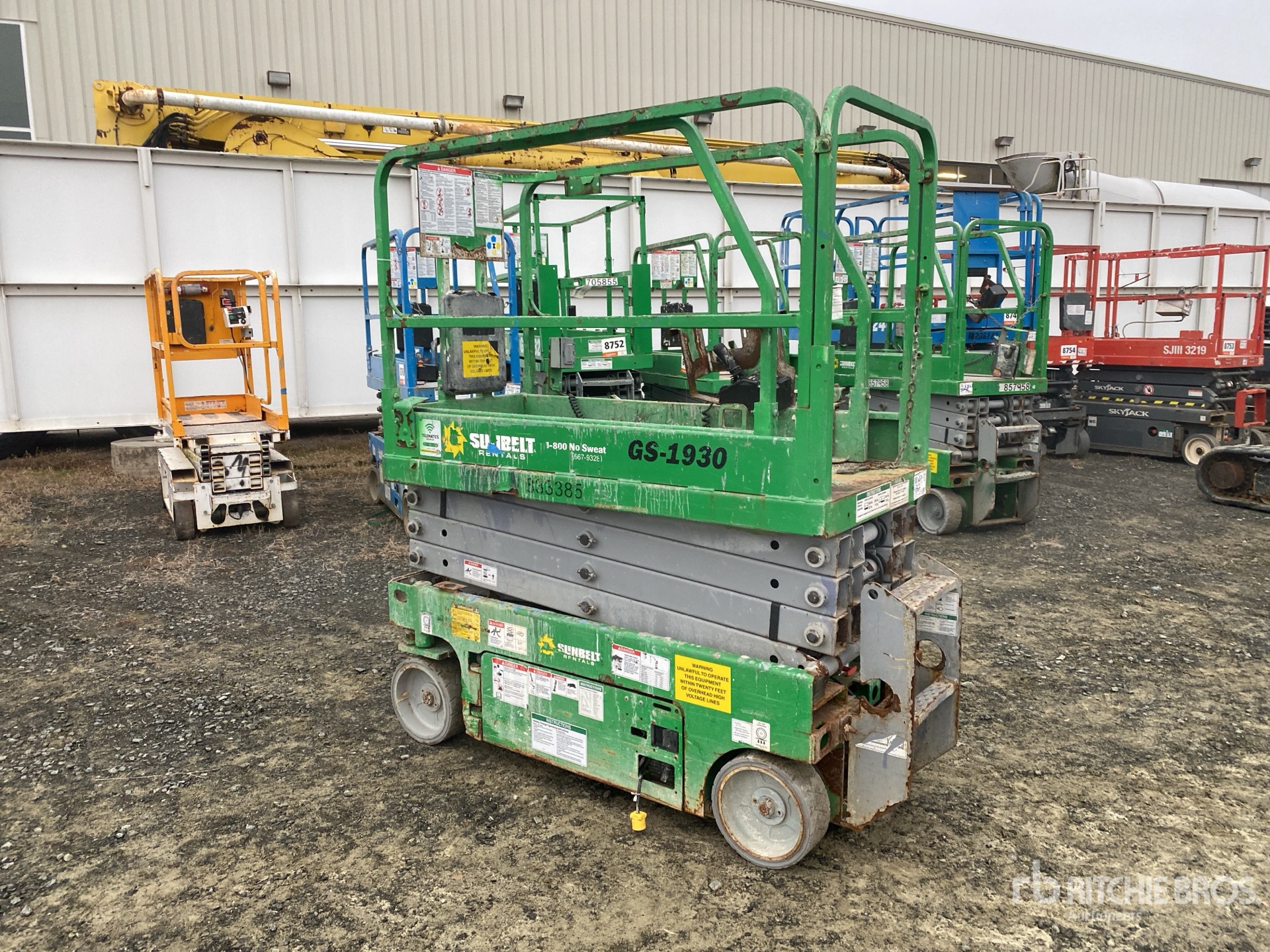 General Appearance with Picture, Left Rear Corner