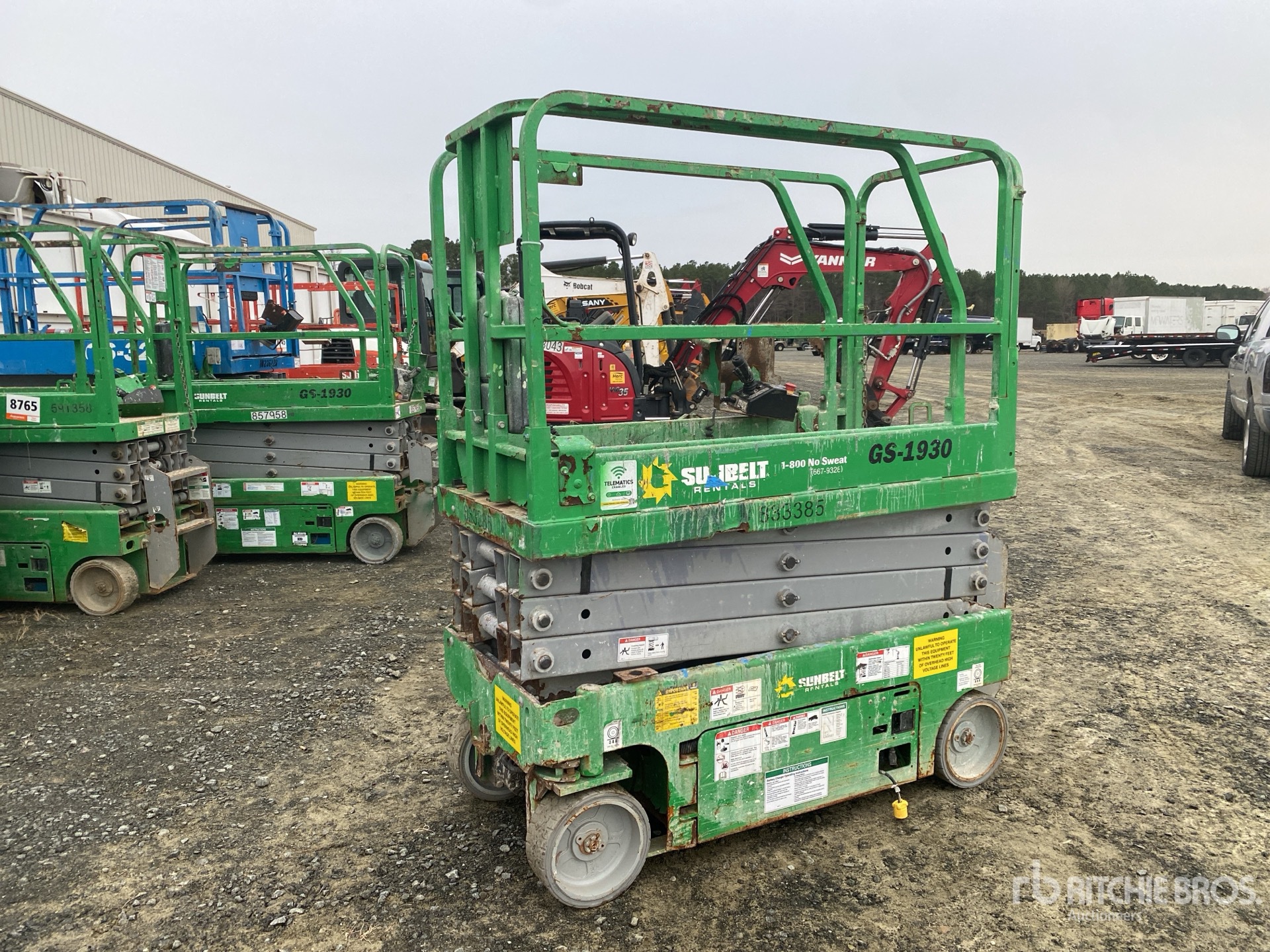 General Appearance with Picture, Left Front Corner