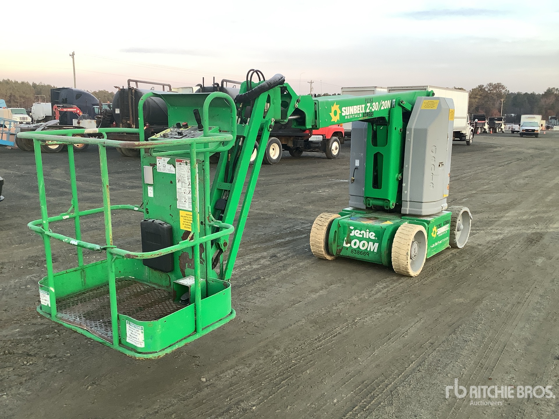 General Appearance with Picture, Left Front Corner