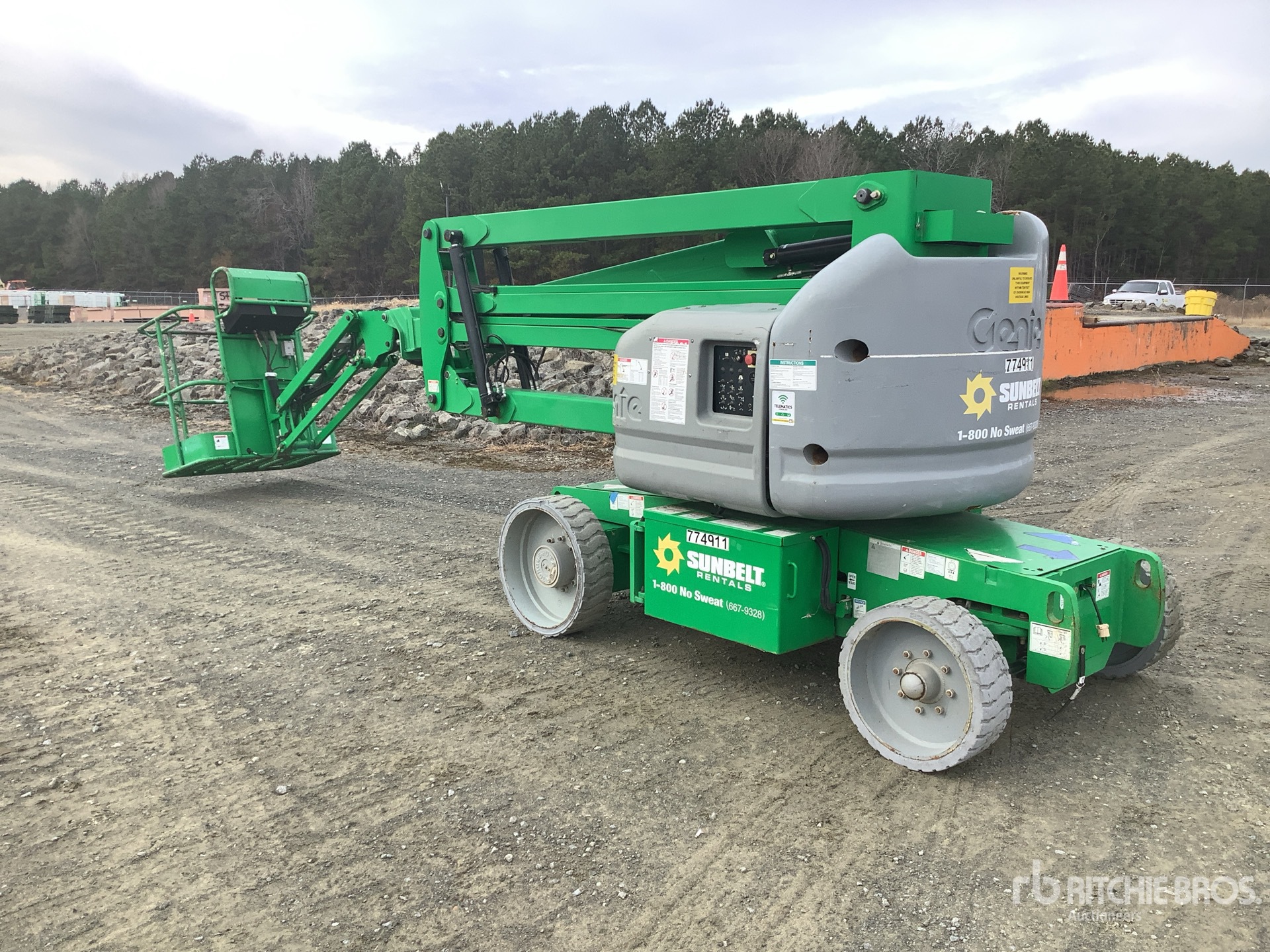 General Appearance with Picture, Left Rear Corner