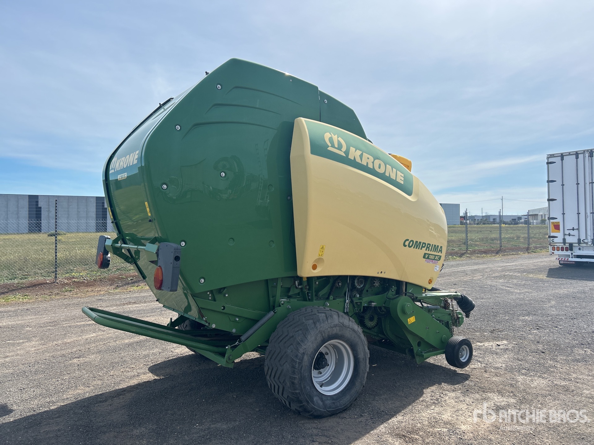 General Appearance with Picture, Right Rear Corner
