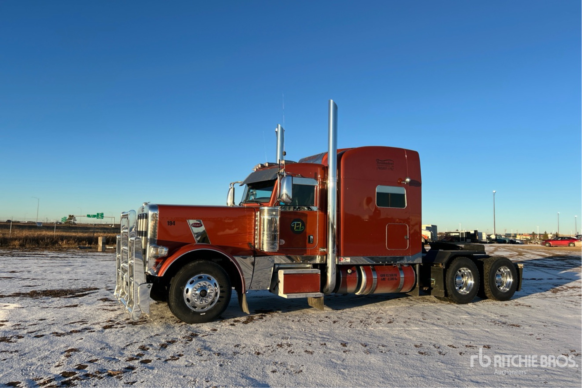 General Appearance with Picture, Left Front Corner