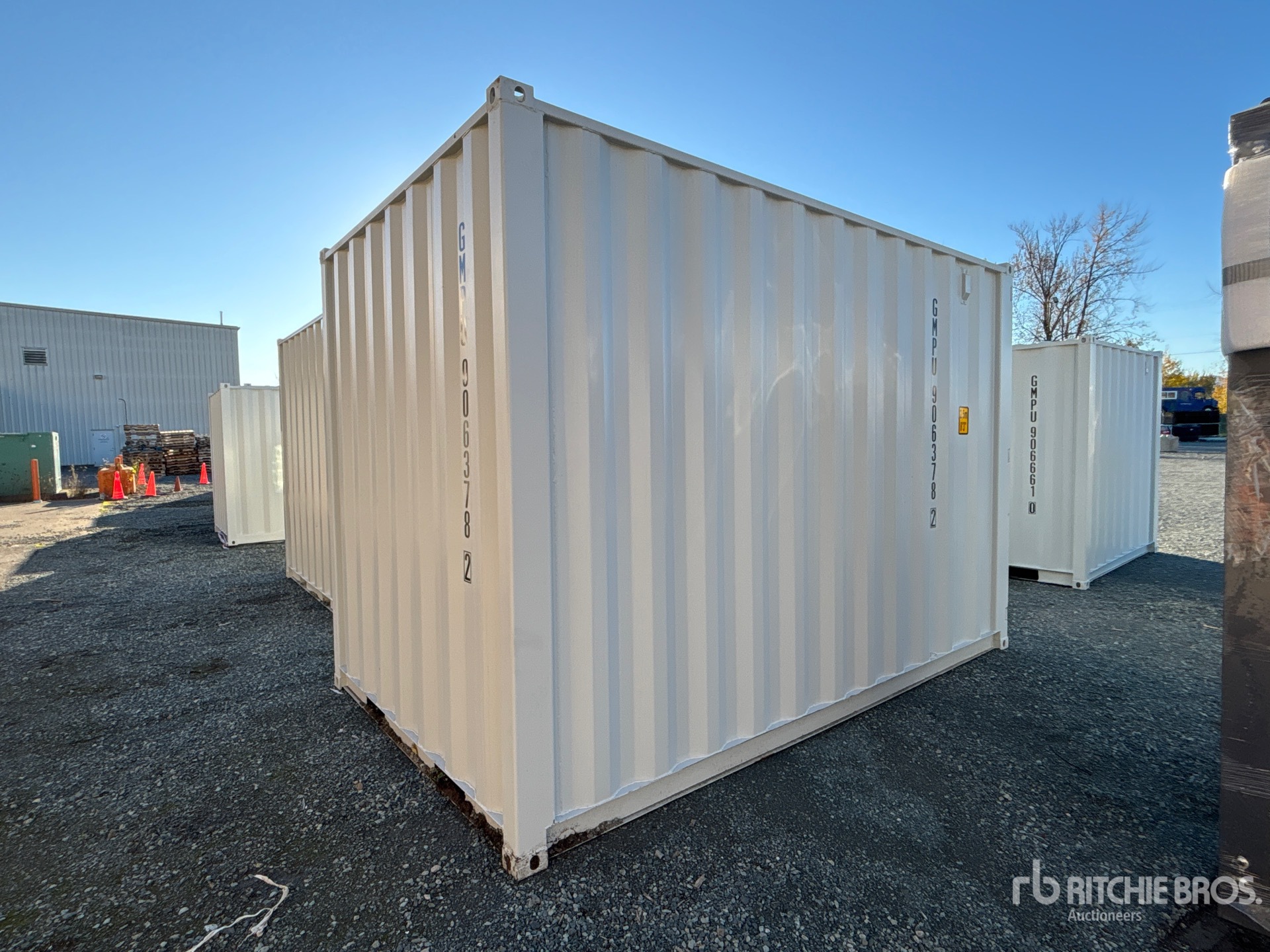 General Appearance with Bild, Ecke hinten rechts