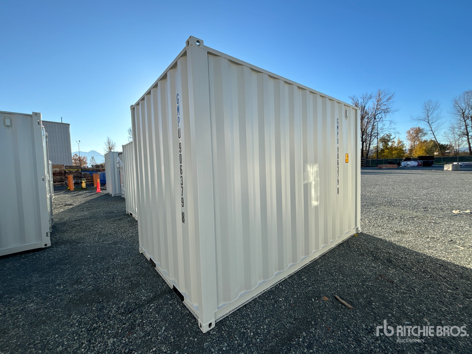 General Appearance with Bild, Ecke hinten rechts