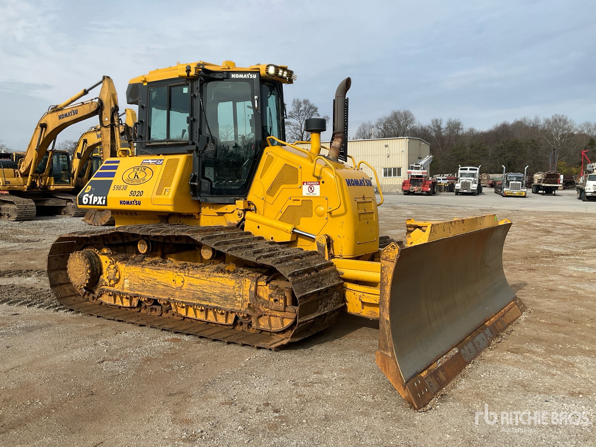 Aspect général with Image, coin avant droit