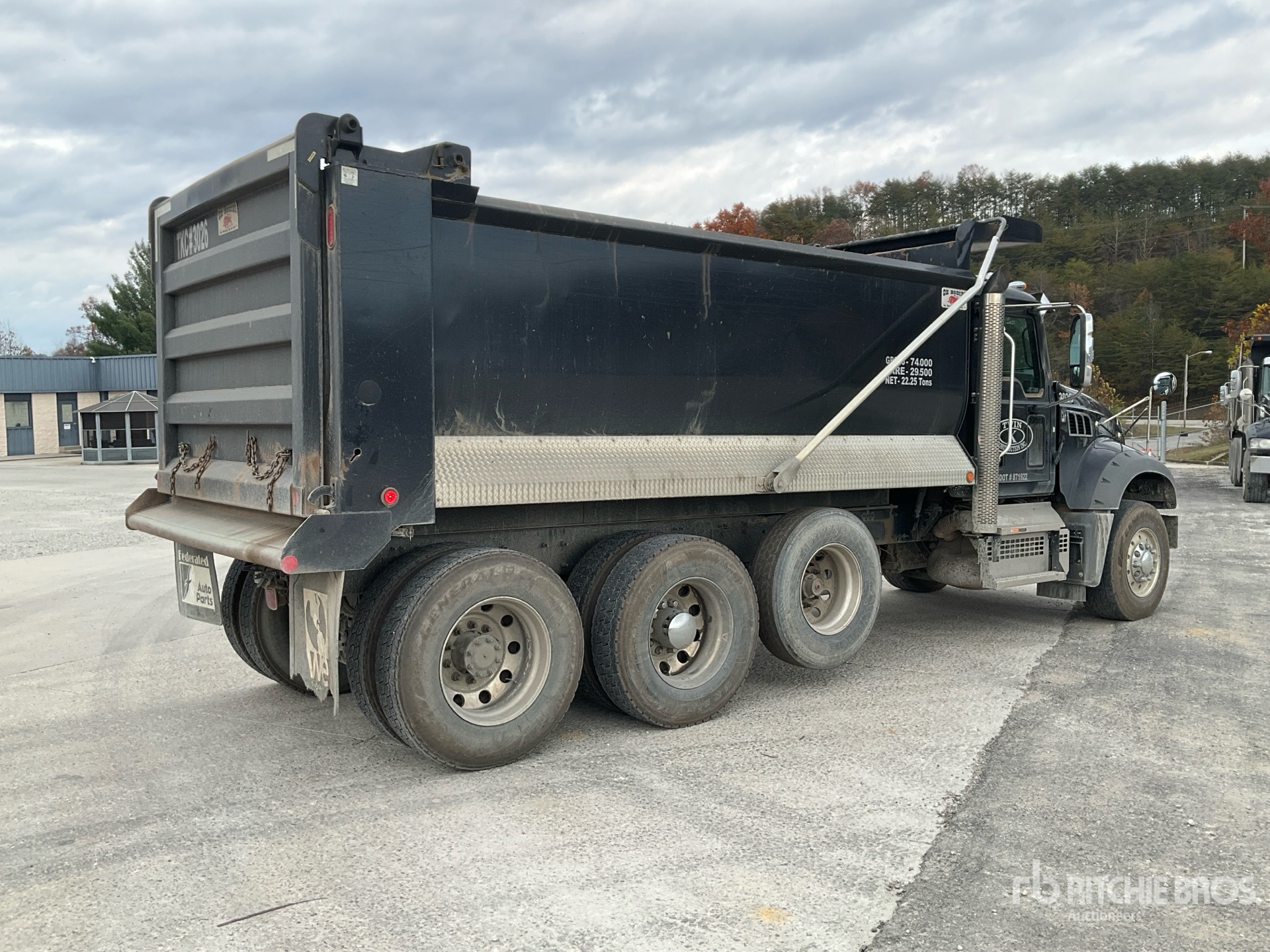 General Appearance with Imagen: esquina trasera derecha