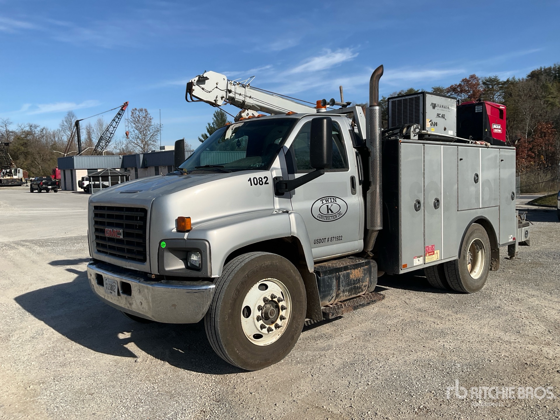 General Appearance with Picture, Left Front Corner