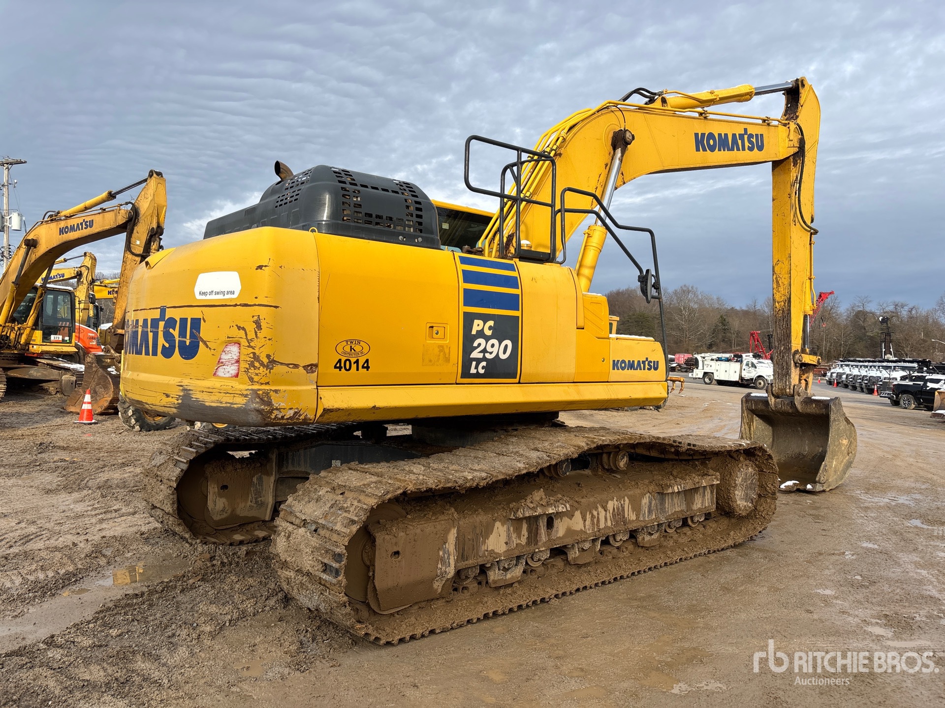 General Appearance with Foto, angolo anteriore sinistro