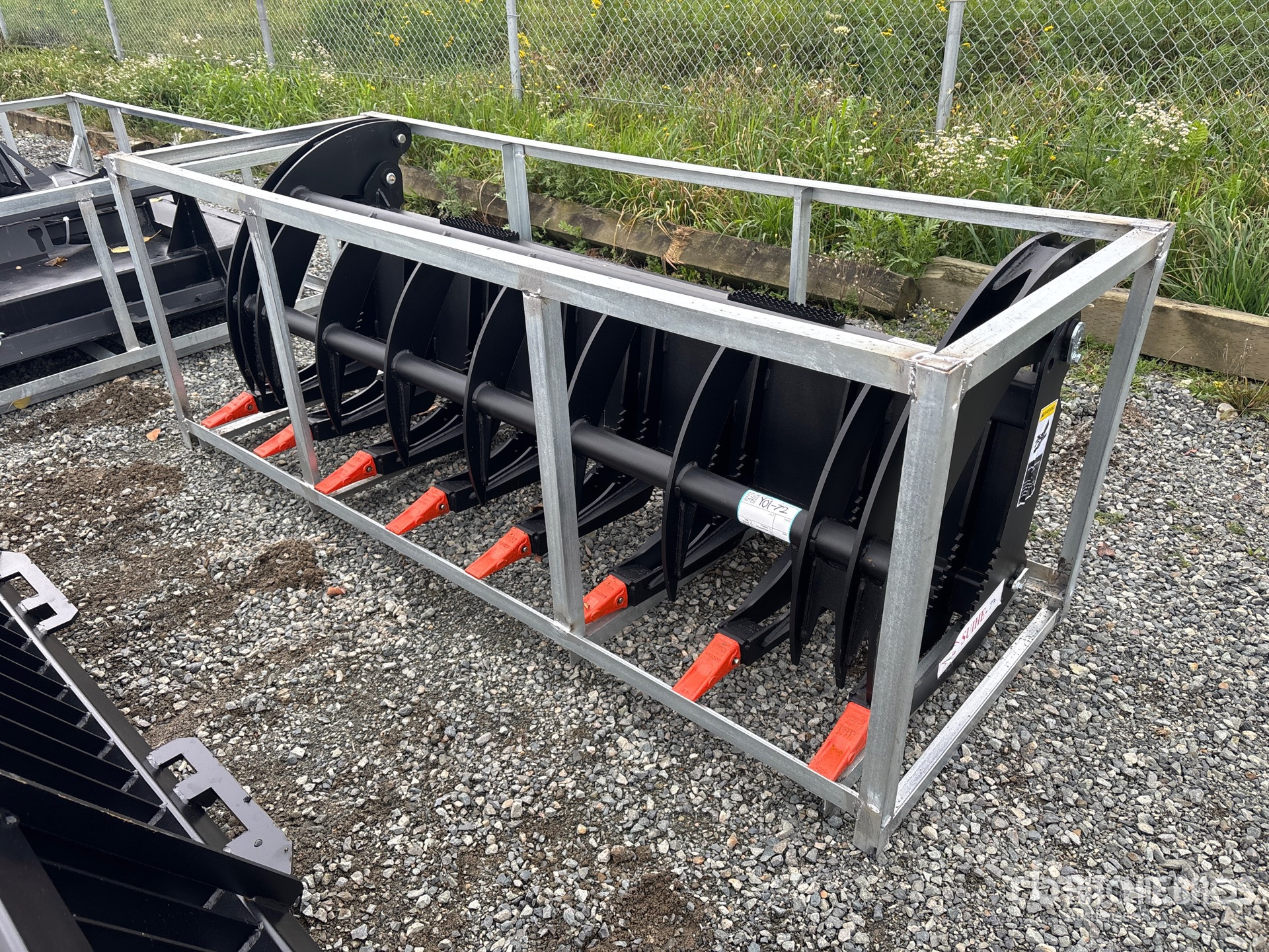 General Appearance with Bild, Ecke vorne links