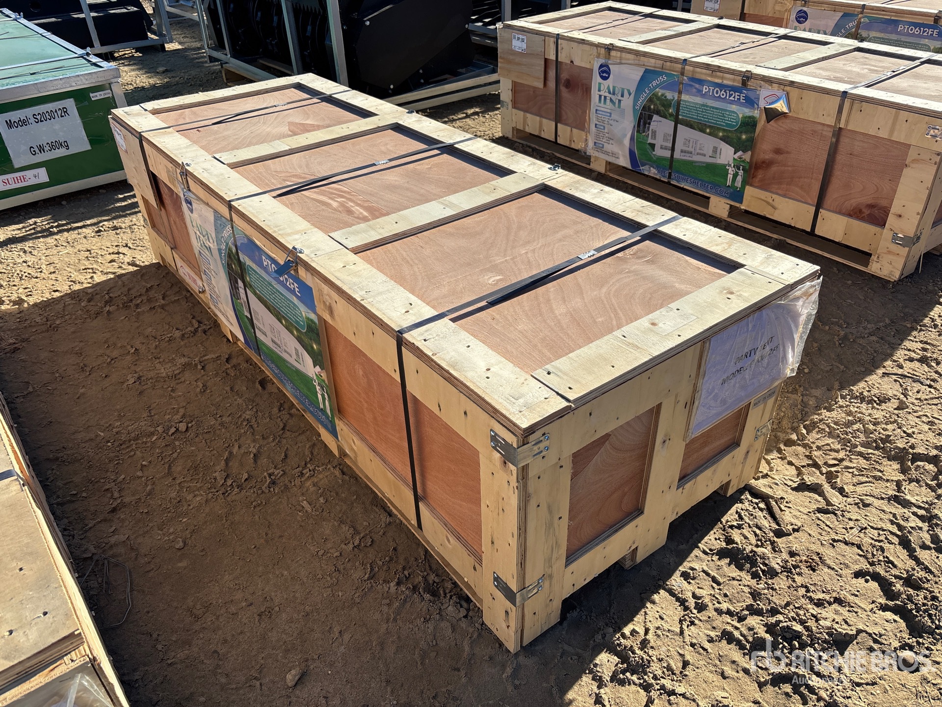 General Appearance with Picture, Left Front Corner