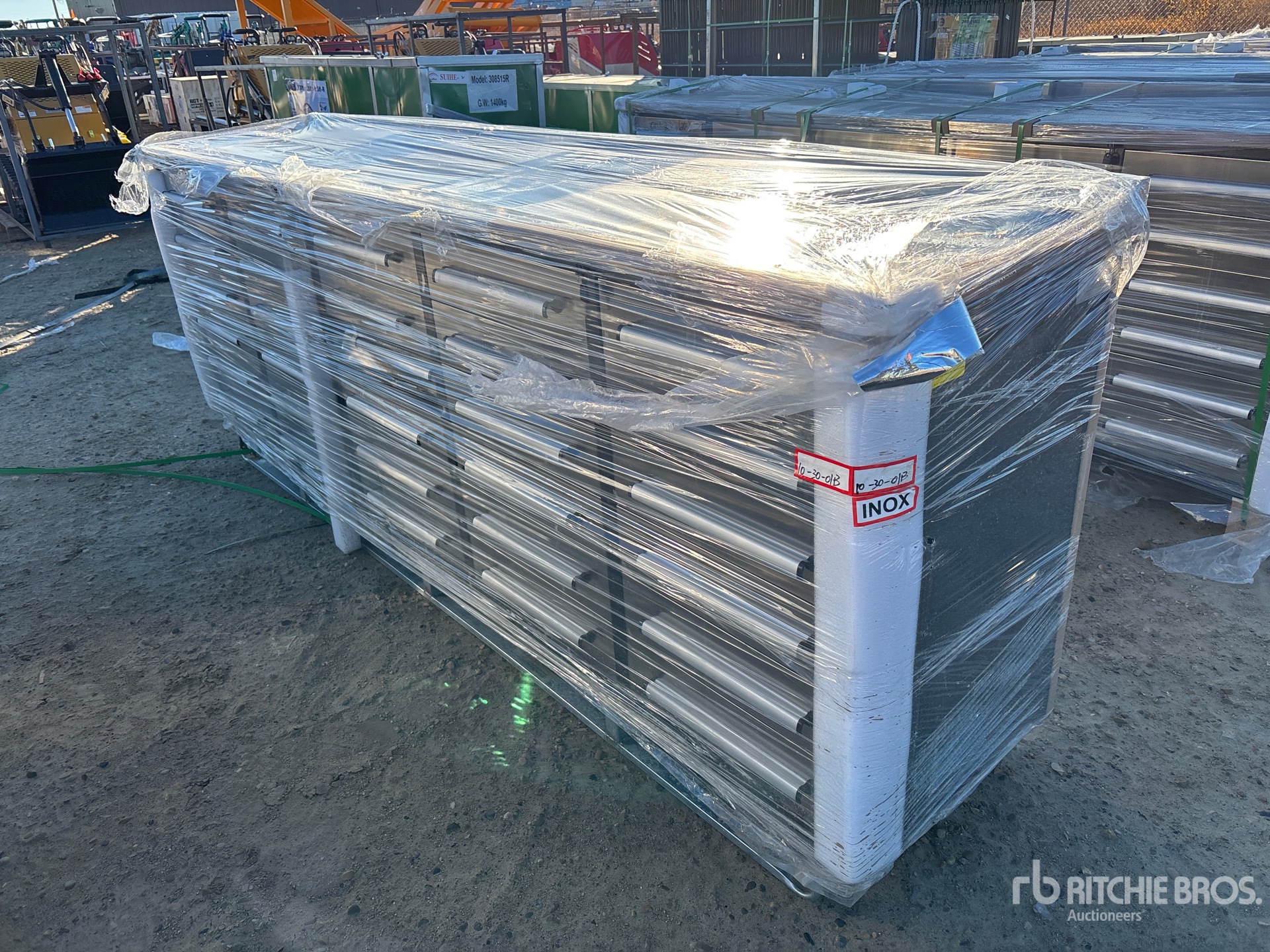 General Appearance with Picture, Left Front Corner