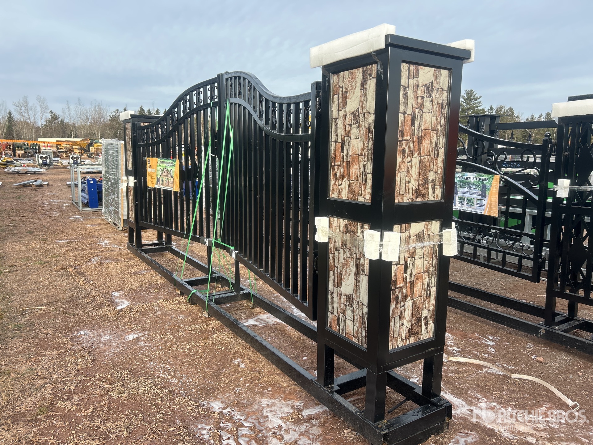 Aspect général with Image, coin arrière droit