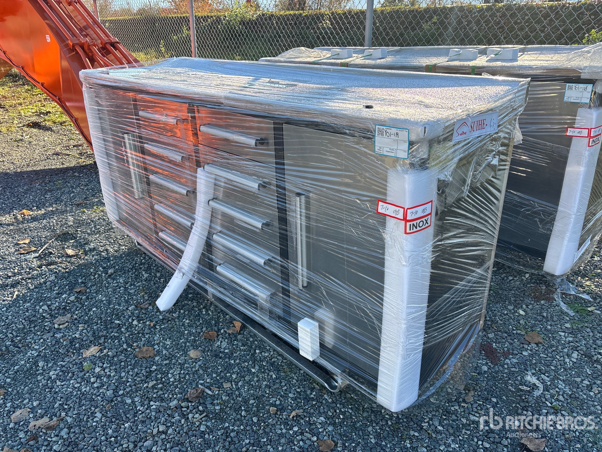 General Appearance with Picture, Left Front Corner