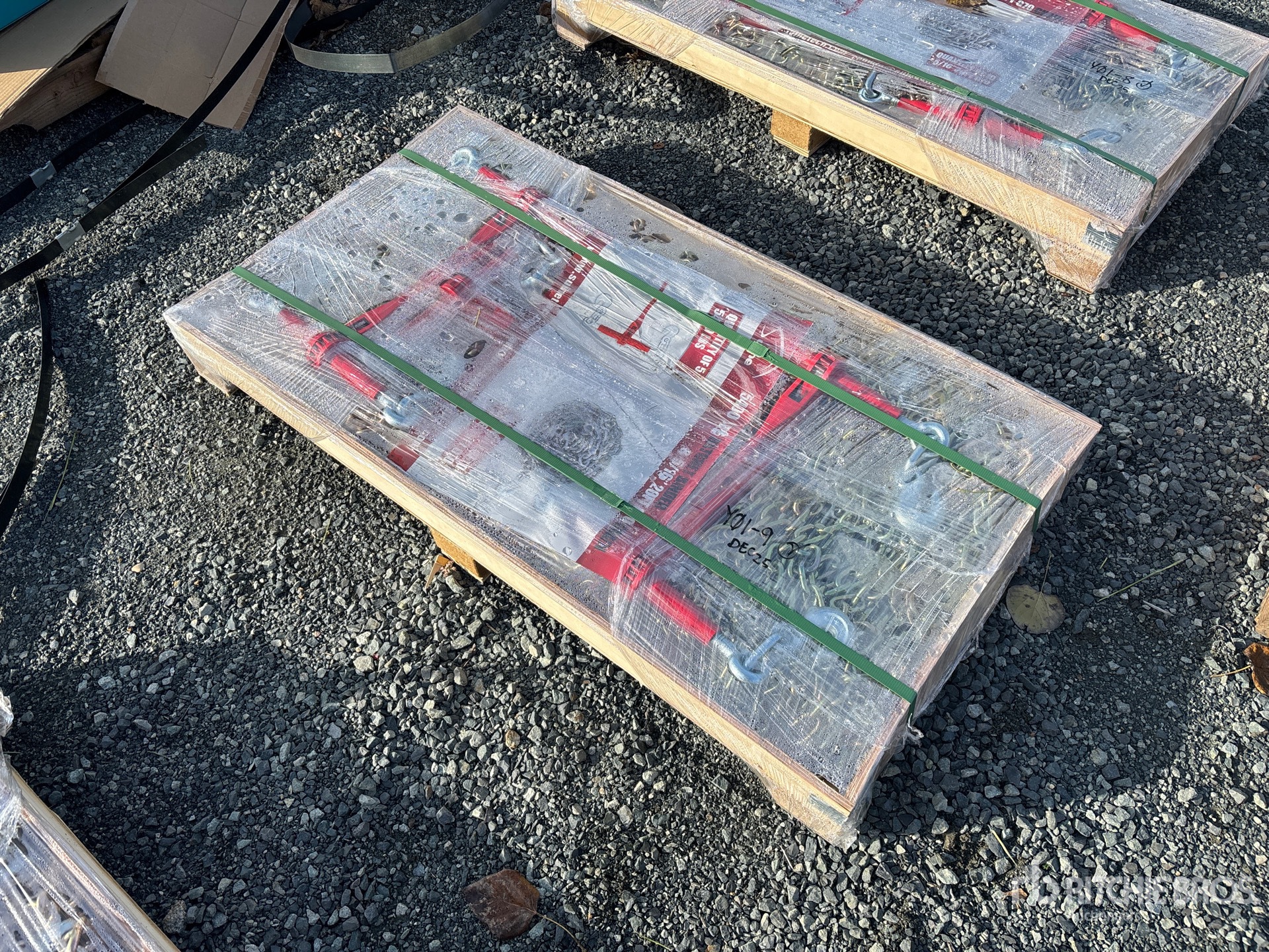 General Appearance with Featured Photo