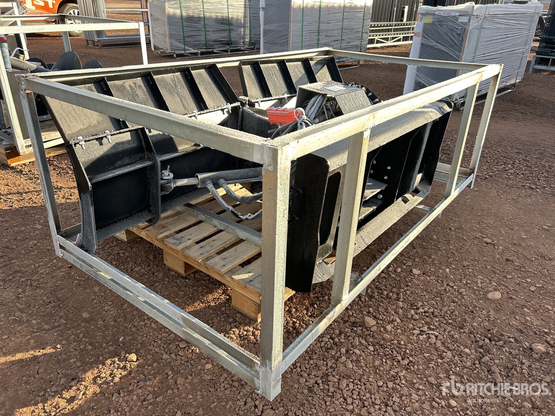 General Appearance with Foto, angolo posteriore sinistro